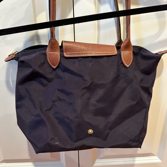 Longchamp LePliage Medium Tote - Picture 2 of 4